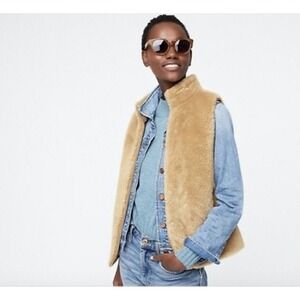 J Crew Teddy Fleece Excursion Vest Sz M Full Zip‎ Pockets Sleeveless Comfort